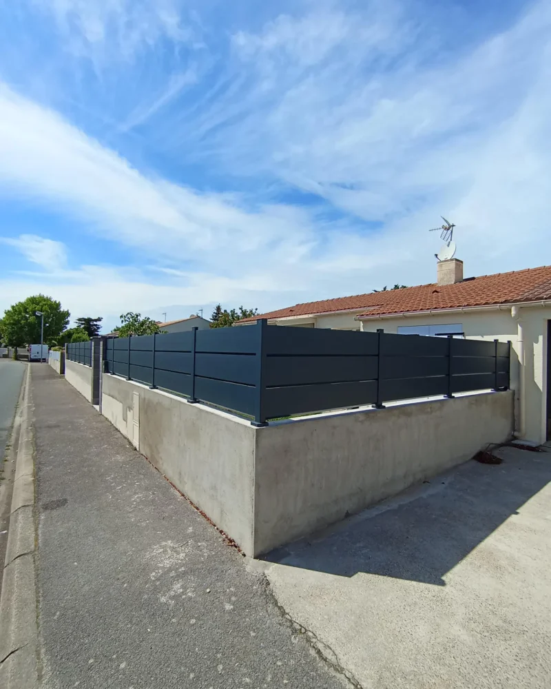 Réalisation d'un agencement par COQUELLE ROMAIN à Nesmy