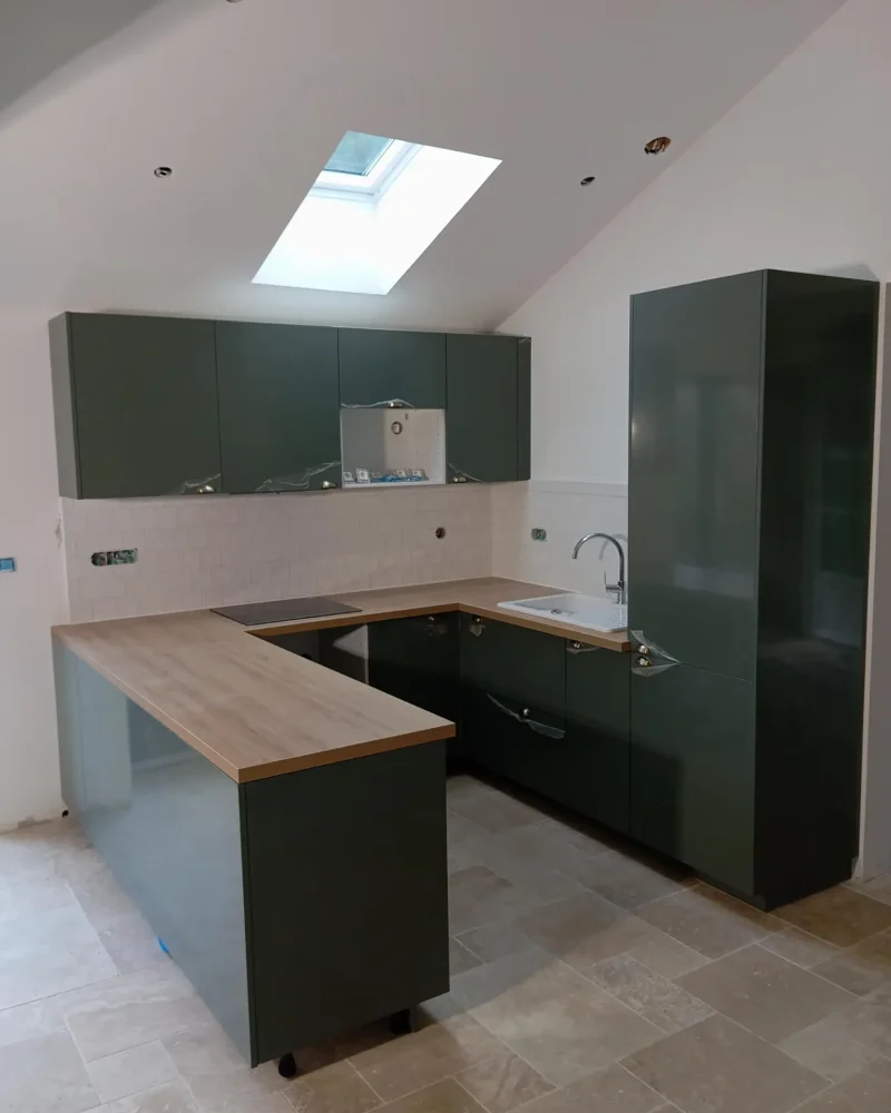 Réalisation d'un agencement par COQUELLE ROMAIN à Nesmy