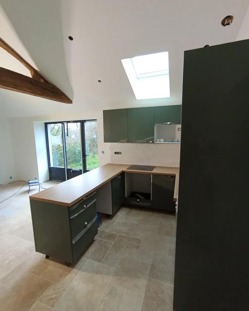 Réalisation d'un agencement par COQUELLE ROMAIN à Nesmy